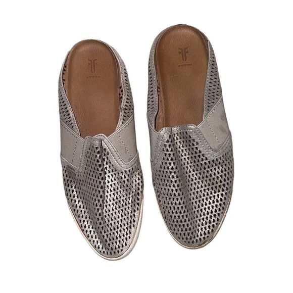 FRYE Melanie Gore Perforated Mule Clogs Tan and Gold Women's Size 7 M - Picture 1 of 6